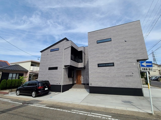 Verious  Kou（名古屋市緑区 賃貸）２LDK 連結戸建 各戸専用宅配BOX＆EVコンセント付 アイキャッチ画像