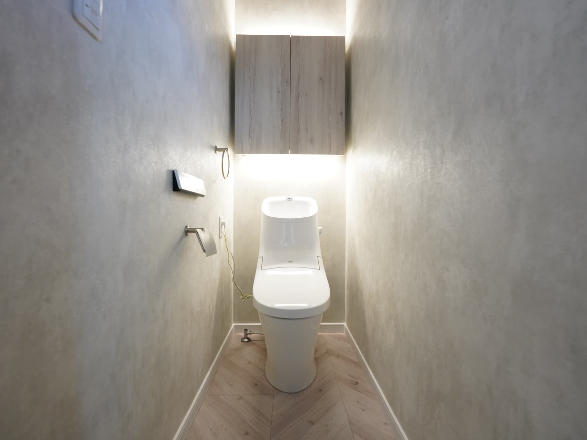Ⅱ号 トイレ 収納と間接照明