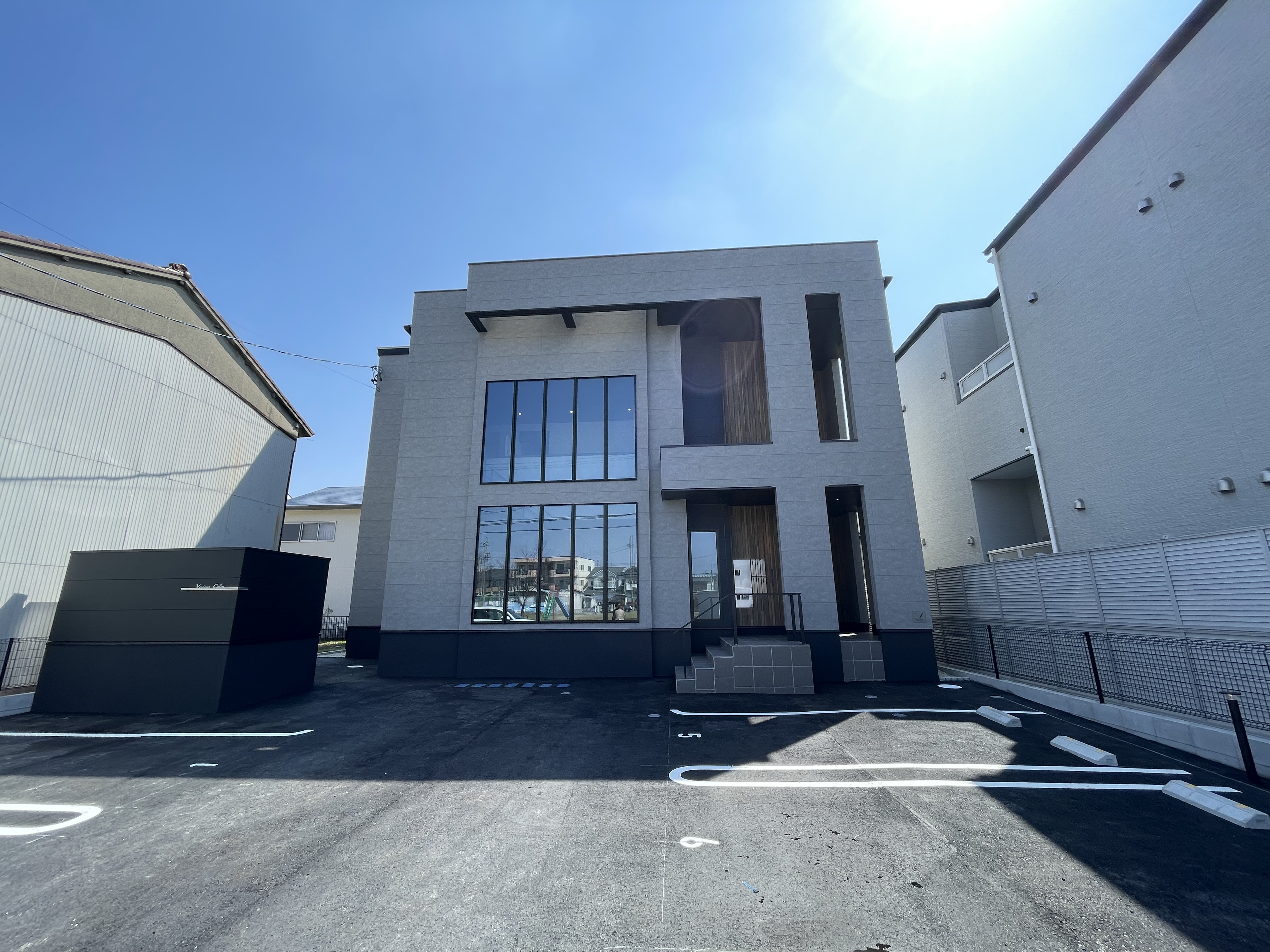 (土地)春日井市柏井町:434.41平米（131.40坪)  / (建物）木造２階建 1LDK×6戸『Verious Calm』 アイキャッチ画像