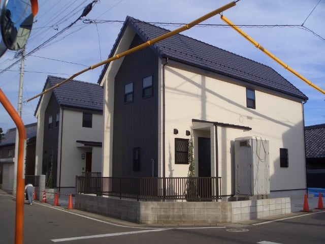 小牧北外山戸建賃貸　(小牧市 賃貸) 広い庭付き ２LDK 戸建賃貸 アイキャッチ画像