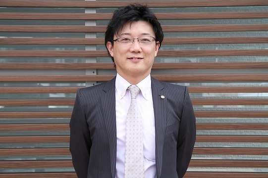 代表　三上 努